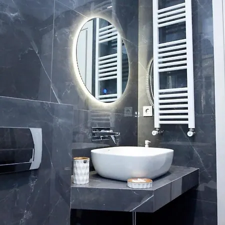 Athenian Comfort 1 Bd Retreat Next To Panormou *