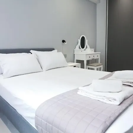 Athenian Comfort 1 Bd Retreat Next To Panormou Apartment