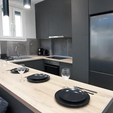 Athenian Comfort 1 Bd Retreat Next To Panormou *
